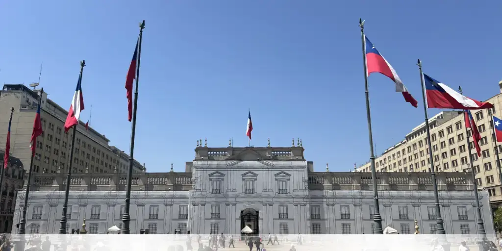 travel Chile - La Moneda Palace